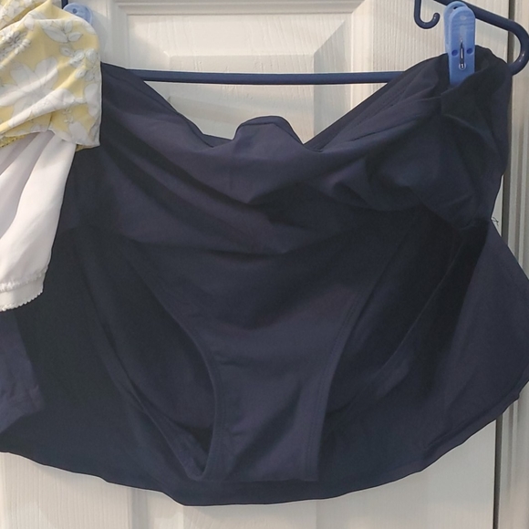 Tankini and swim skort - Picture 3 of 4